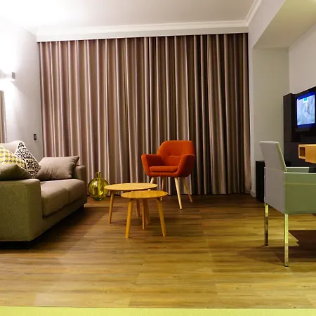 Madeira Panoramico 4* 푼샬