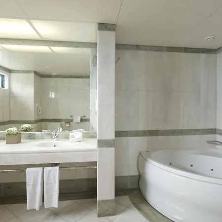 Hotel Madeira Panoramico 4*