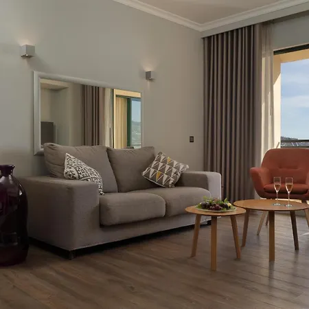 酒店 马德拉美景酒店 4*